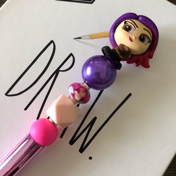 Disney Doorables: Star Wars: Sabine Wren handmade beaded pen - Picture 1 of 3